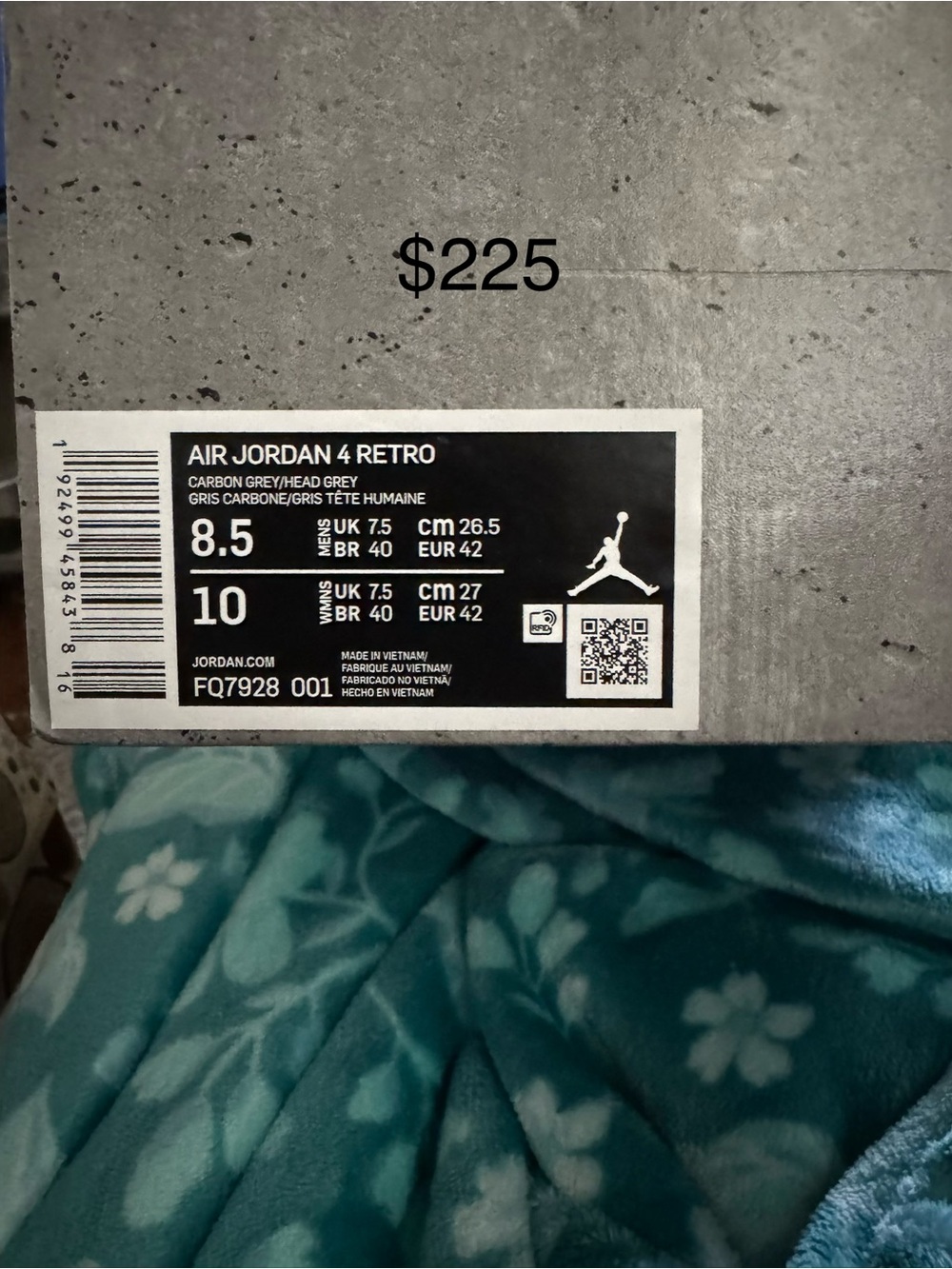 Nike Air Jordan 4 Retro - Black/Gray